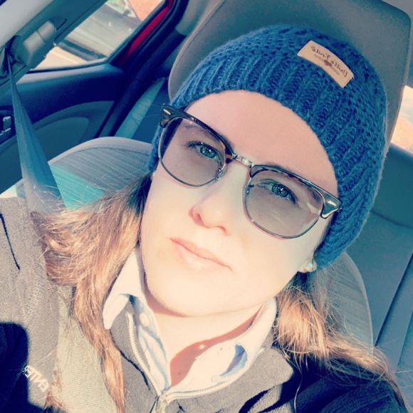 Meet your Posher, Ximena - Picture 1 of 1